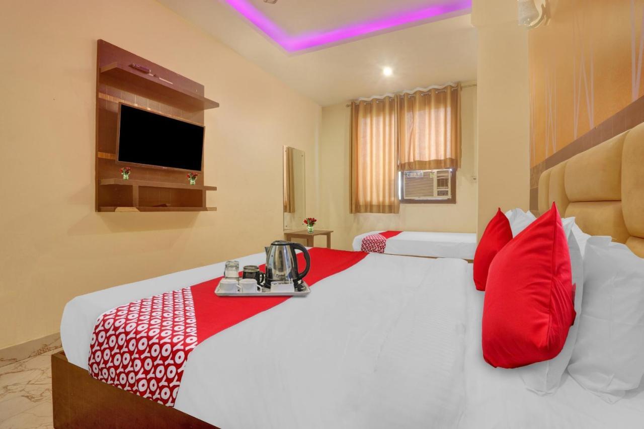 Hotel O Prince Home Stay Near Ambience Mall Neu-Delhi Exterior foto